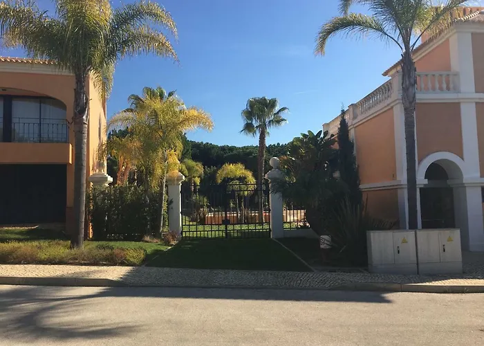 Casa De Ferias Sol Golf *
